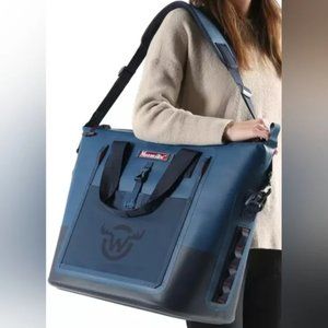 Moosejaw Chilladilla 42 Can Soft-Sided Cooler Tote Midnight‎ Blue